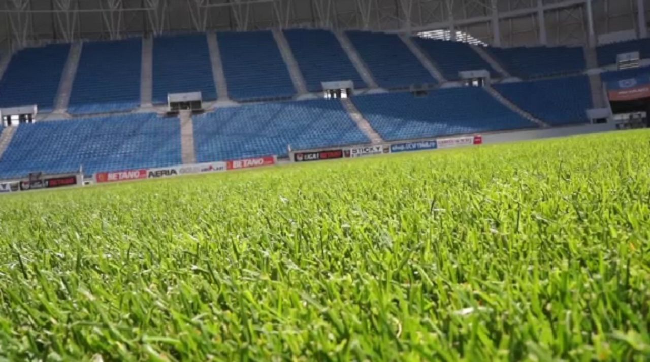 VIDEO // Surpriza la Craiova! Cum arata gazonul, cu o zi inainte de Supercupa Romaniei! Craiova - CFR se vede la PRO TV, sambata, 20:30_1