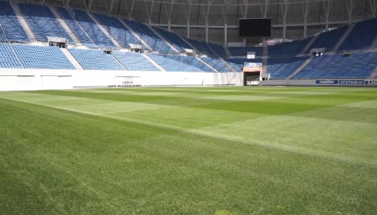 VIDEO // Surpriza la Craiova! Cum arata gazonul, cu o zi inainte de Supercupa Romaniei! Craiova - CFR se vede la PRO TV, sambata, 20:30_4