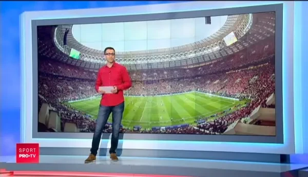 Moscova, ploaie torentiala: o singura umbrela, pentru Vladimir Putin :) Imaginile care fac inconjurul lumii