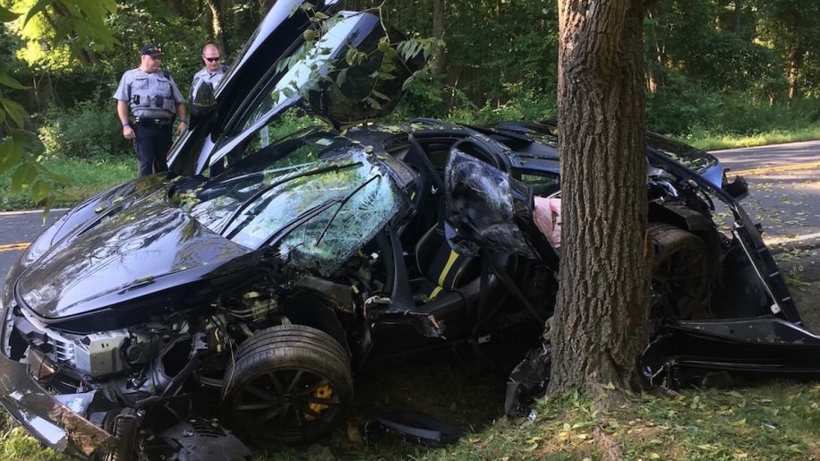 DAUNA TOTALA! Si-a luat McLaren de 300.000 de euro si l-a facut praf dupa o singura ZI! Anuntul politiei_3