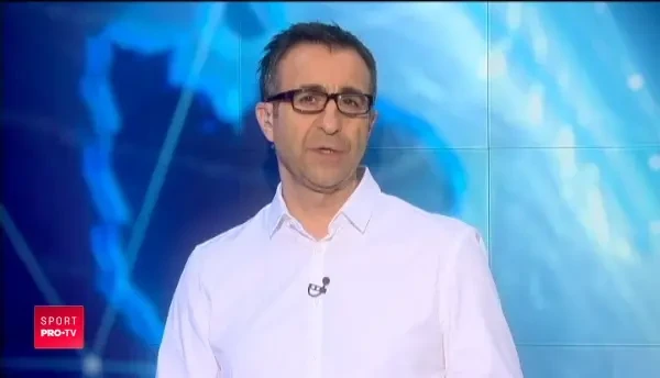 Nici Anfield nu a fost inaugurat asa! :) Zeci de oameni in tribune la deschiderea unui teren de fotbal din Liga 5! Mingea este adusa cu elicopterul_5