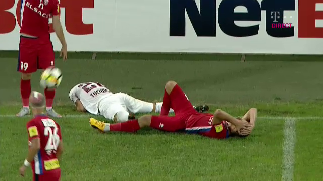 Tucudean si-a SPART CAPUL si a INNEBUNIT de nervi in timpul meciului! Imagini INCREDIBILE la Cluj_5