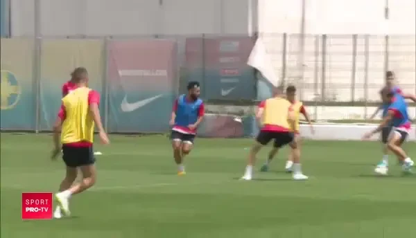 Schimbare RADICALA de LOOK pentru Emily Ratajkowski! Una dintre cele mai frumoase actrite din lume si-a innebunit fanii cu ultima postare | FOTO_6