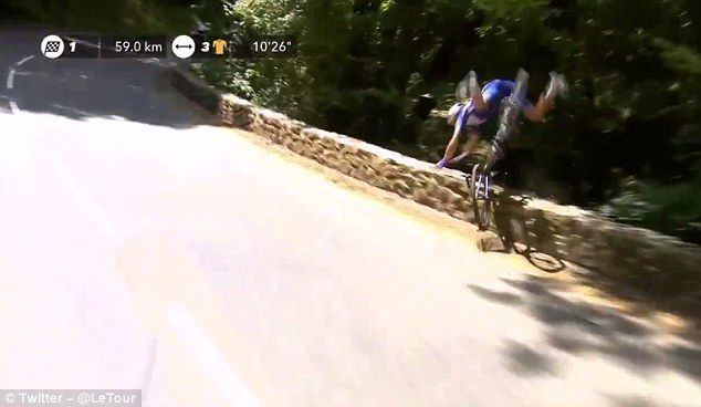 Dezvaluirea terifianta facuta dupa accidentul din Turul Frantei! Cum arata genunchiul lui Gilbert dupa ce a cazut in RAPA! Atentie, imagini socante_3