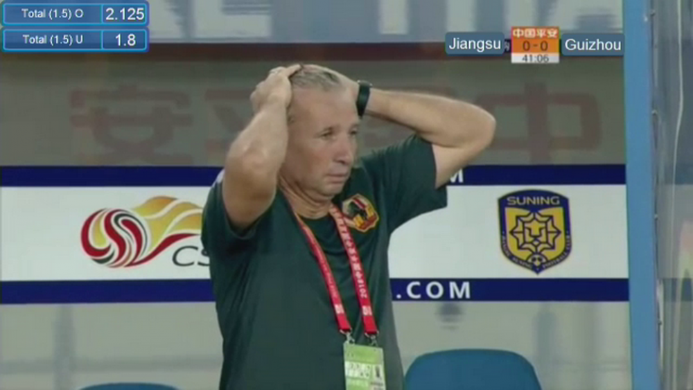 Nebunie in derby-ul din China: Olaroiu 3-1 Petrescu! Echipa lui Oli a intors in 3 minute rezultatul, SuperDan a facut crize pe banca dupa ratari uriase! VIDEO_4