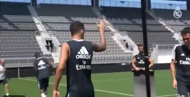Ronaldo? Cine? :) Galacticii au un nou star: faza IMPOSIBILA reusita la ultimul antrenament! Incerci de 1 MILION DE ORI si nu reusesti!