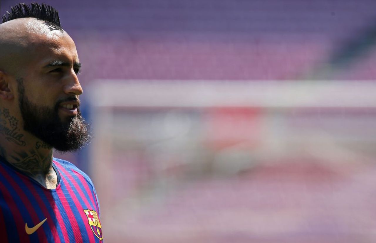 Vidal i-a surprins pe fanii Barcei la prezentarea oficiala: