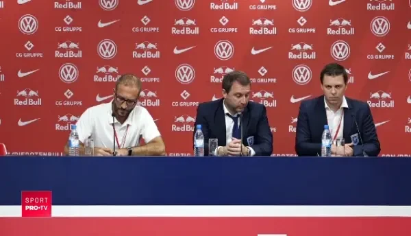 Mangia s-a enervat la conferinta de presa!