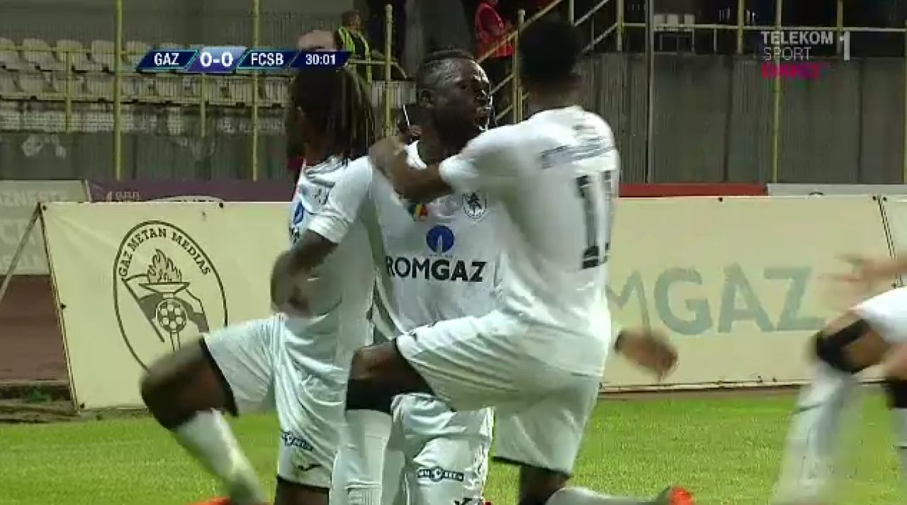 FCSB, alta echipa dupa pauza: 3-1 cu Gaz Metan! Stelistii sunt cu gandul la marele meci cu Hajduk, joi la PRO TV_4