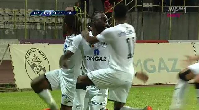 FCSB, alta echipa dupa pauza: 3-1 cu Gaz Metan! Stelistii sunt cu gandul la marele meci cu Hajduk, joi la PRO TV_4
