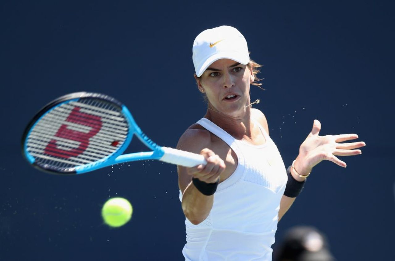 SIMONA HALEP - TOMLJANOVIC 4-6 6-3 6-3 | Simona o invinge pe Tomljanovic si merge in turul al treilea la Cincinnati!_1