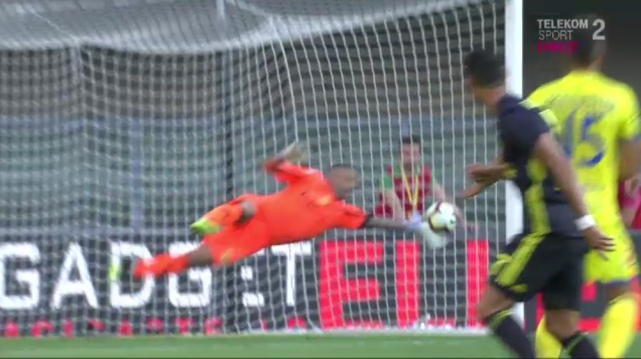PRIMUL MECI AL LUI RONALDO LA JUVENTUS | GOL anulat Juventus in minutul 90 pentru un fault facut de Ronaldo, apoi Bernardeschi inscrie in prelungiri!!! Final NEBUN la Verona_2