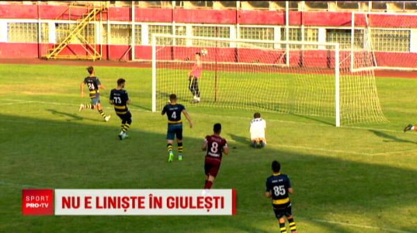 Incearca sa-l faca uitat pe Daniel Niculae in Giulesti! I-a cucerit pe fani, dupa ce a dat goluri cu calcaiul