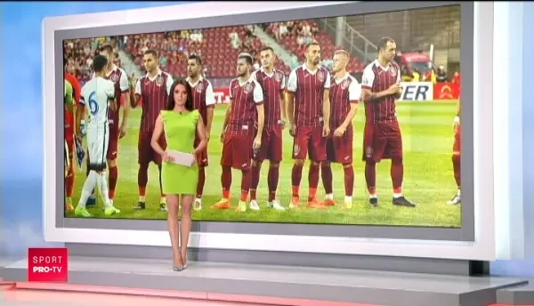 Achizitie SEXY la FCSB! Cine e blonda care nu-l pierde din ochi pe Sergiu Bus, atacantul momentului in Liga I_5