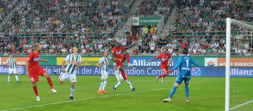 FCSB - RAPID VIENA, JOI, 21:30, PRO TV | Austriecii rad de suporterii selisti inainte returului de la Bucuresti! Imaginea publicata in presa
