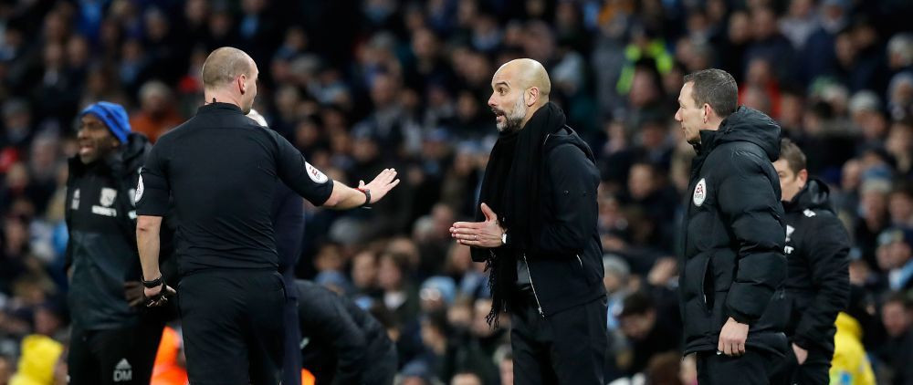 A fost DAT AFARA din arbitraj dupa o postare socanta pe internet! Ce a facut omul scos din Premier League