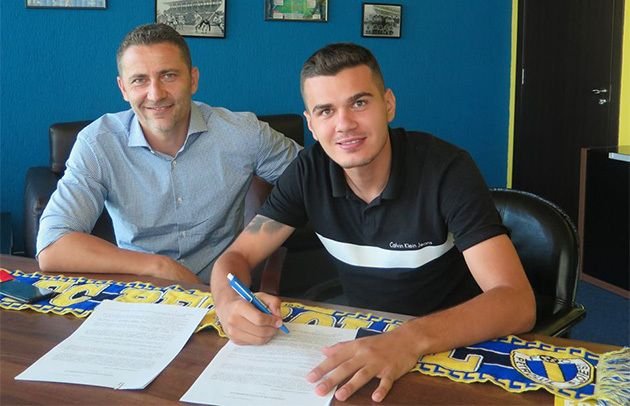 In 2016 semna cu FCSB si era anuntat ca o mare speranta, astazi a ajuns la o alta echipa de traditie din Romania! Transferul a fost oficializat