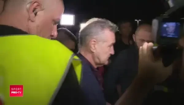 Gigi Becali, injurat pentru prima data de fanii FCSB!