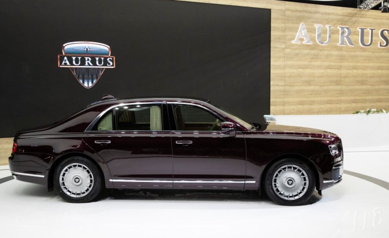 Masina lui Putin se vinde la liber! Cat costa mandria industriei auto din Rusia // FOTO_3