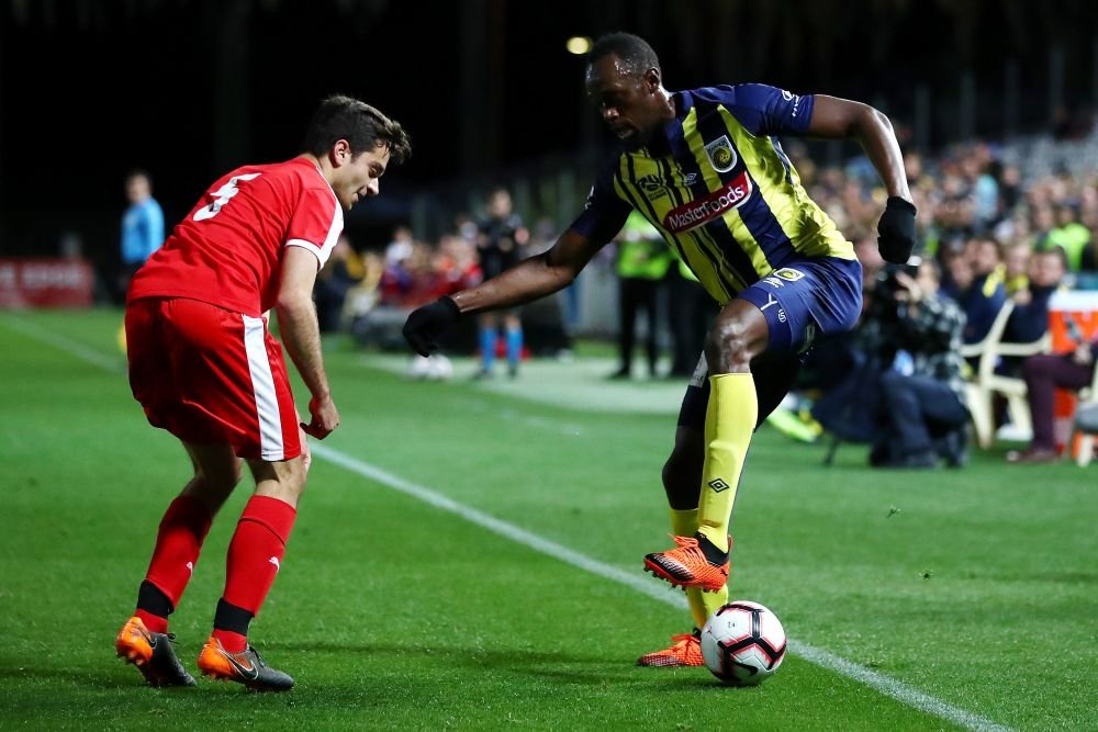 Usain Bolt a debutat ca fotbalist la Central Coast Mariners! Jamaicanul a fost aproape sa marcheze | FOTO&VIDEO_2