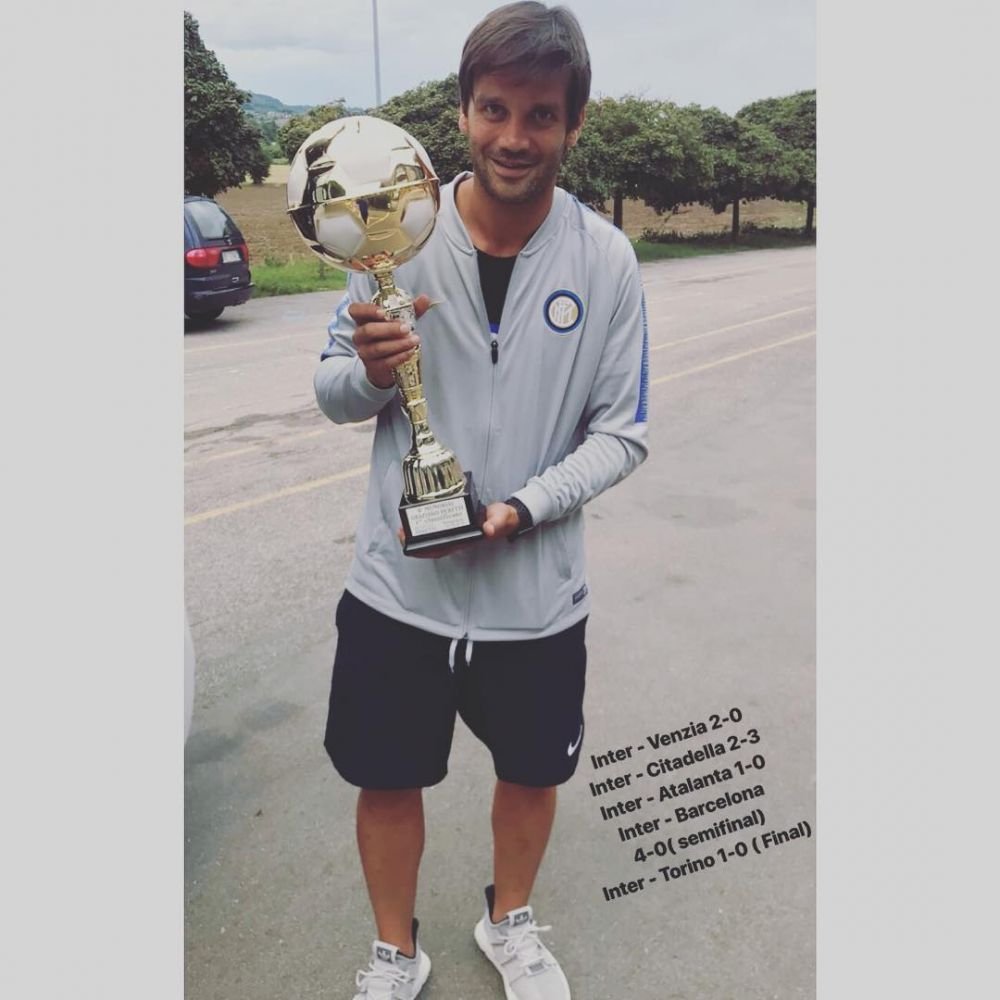 Cristi Chivu, primul trofeu din cariera de antrenor! A invins Barcelona si a castigat finala!_3