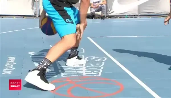 Premiera mondiala: baschet la circ! Super spectacol cu cei mai buni jucatori din lume la Campionatul European de Baschet 3x3! Live la PRO X vineri, sambata si duminica de la 19:30