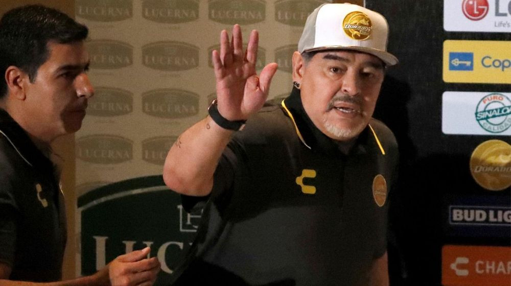 Traficantii i-au BLOCAT accesul in casa! Ce a patit Maradona dupa ce a ajuns la echipa lui El Chapo din Mexic. E pazit non stop!