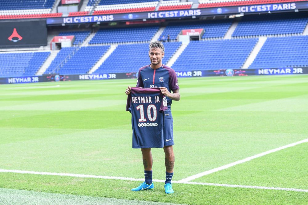 REVOLUTIE in fotbal! FIFA pregateste o regula care va schimba total transferurile! Lovitura pentru granzii din Europa