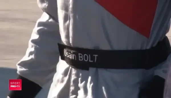 SUPER VIDEO: Cum alearga cel mai rapid om al planetei in gravitate zero, ca in spatiu!