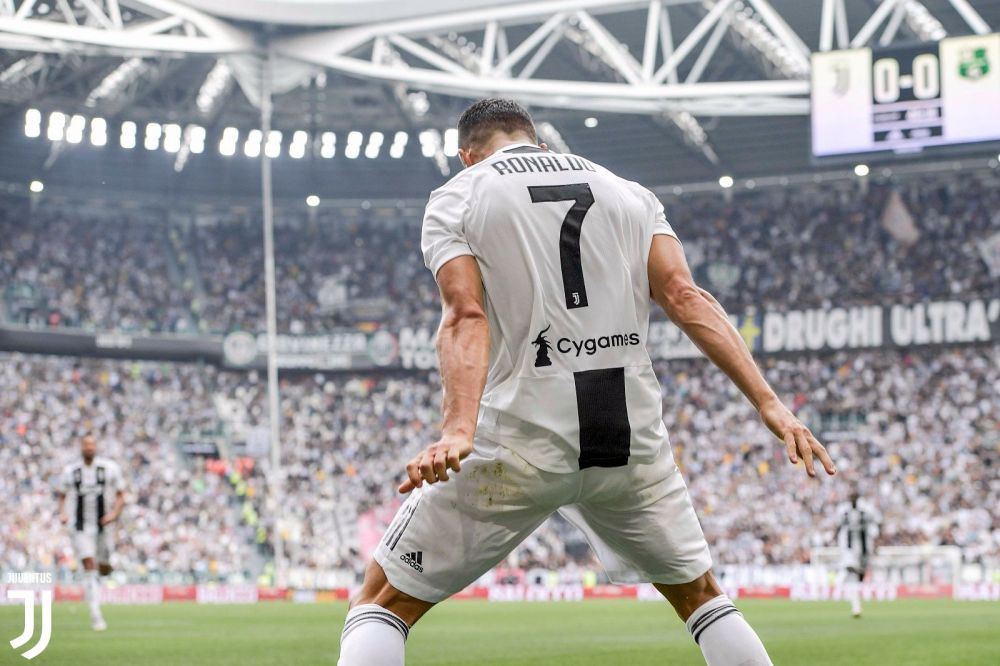 VIDEO REZUMATE | DOUA GOLURI din penalty Juventus! Ronaldo, OUT din minutul 30: Valencia 0-2 Juventus, SOC LA MANCHESTER: City 1-2 Lyon. Young Boys 0-3 Man United