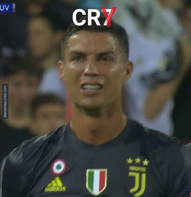 Internetul a EXPLODAT dupa eliminarea lui Cristiano Ronaldo: 