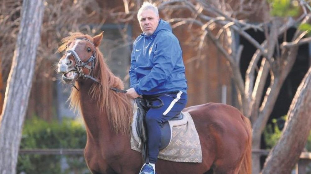 Il iubesc pe Erdogan! Vreau sa il intalnesc si sa-i strang mana! Sumudica, admiratie suprema pentru dictatorul Turciei