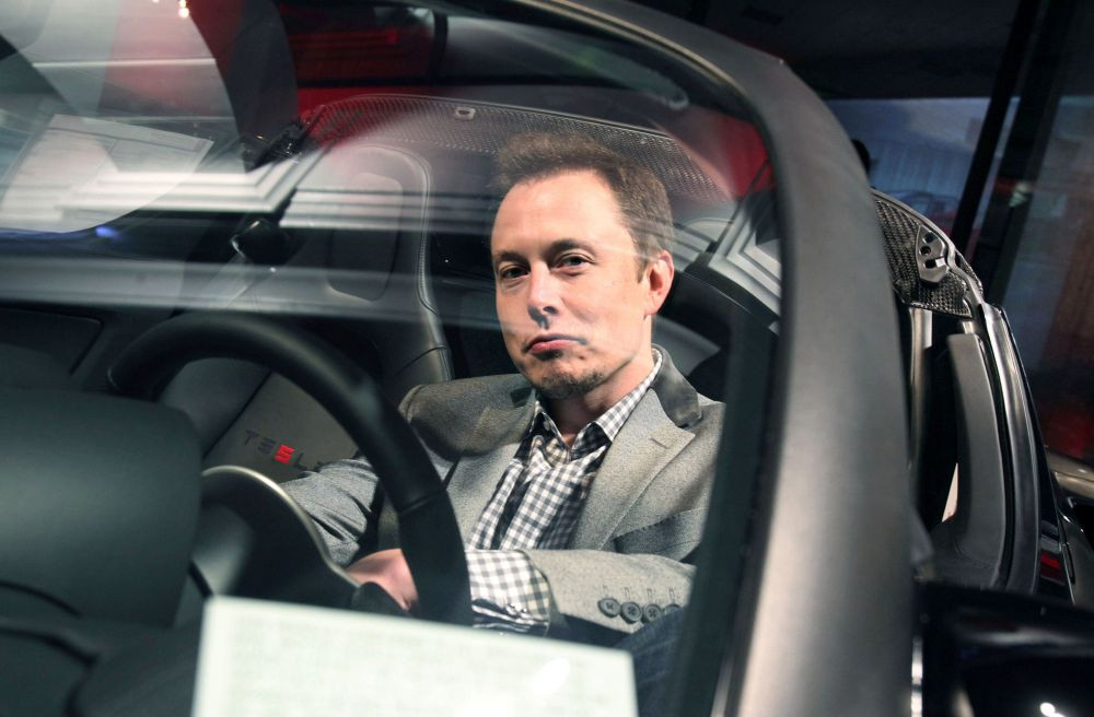 Scandal URIAS la Tesla! Elon Musk, obligat sa-si dea demisia dupa o postare pe Twitter | Compania a pierdut 5 miliarde de dolari la bursa