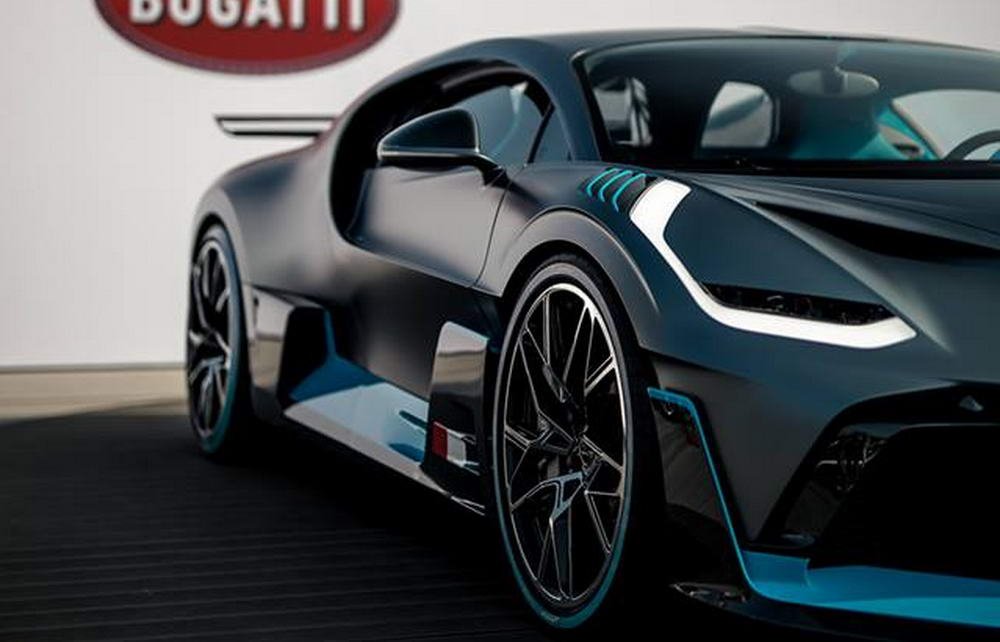 Cum arata noul Bugatti Divo de 5 mil.euro! Nici macar Cristiano Ronaldo nu poate sa cumpere unul! Are 1500 de cai si e SOLD OUT deja! FOTO_14