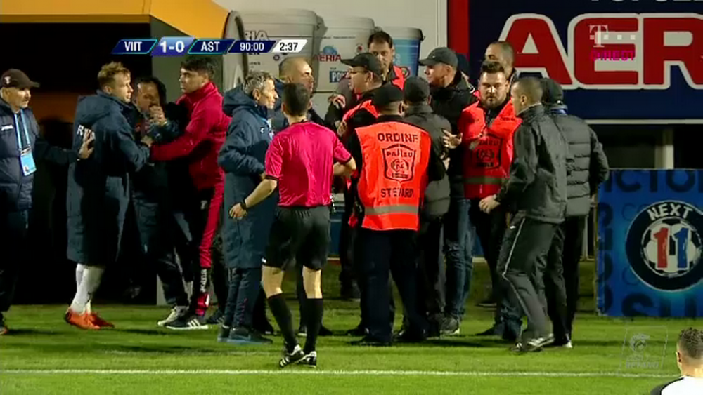 VIITORUL - ASTRA 1-0 // Hagi a facut scandal dupa partida: Sa se intoarca la el in Turcia! A incitat pe toata lumea! Ce i-a spus fostul preparator de la FCSB