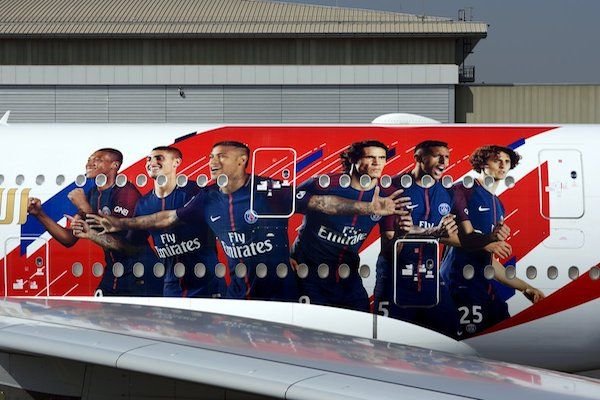 Cadou de 440 de milioane pentru Neymar si Mbappe! Seicul lui PSG le-a pus la dispozitie un avion starurilor sale si le-a montat PS-uri si televizoare cu 2.500 de canale TV. FOTO_7