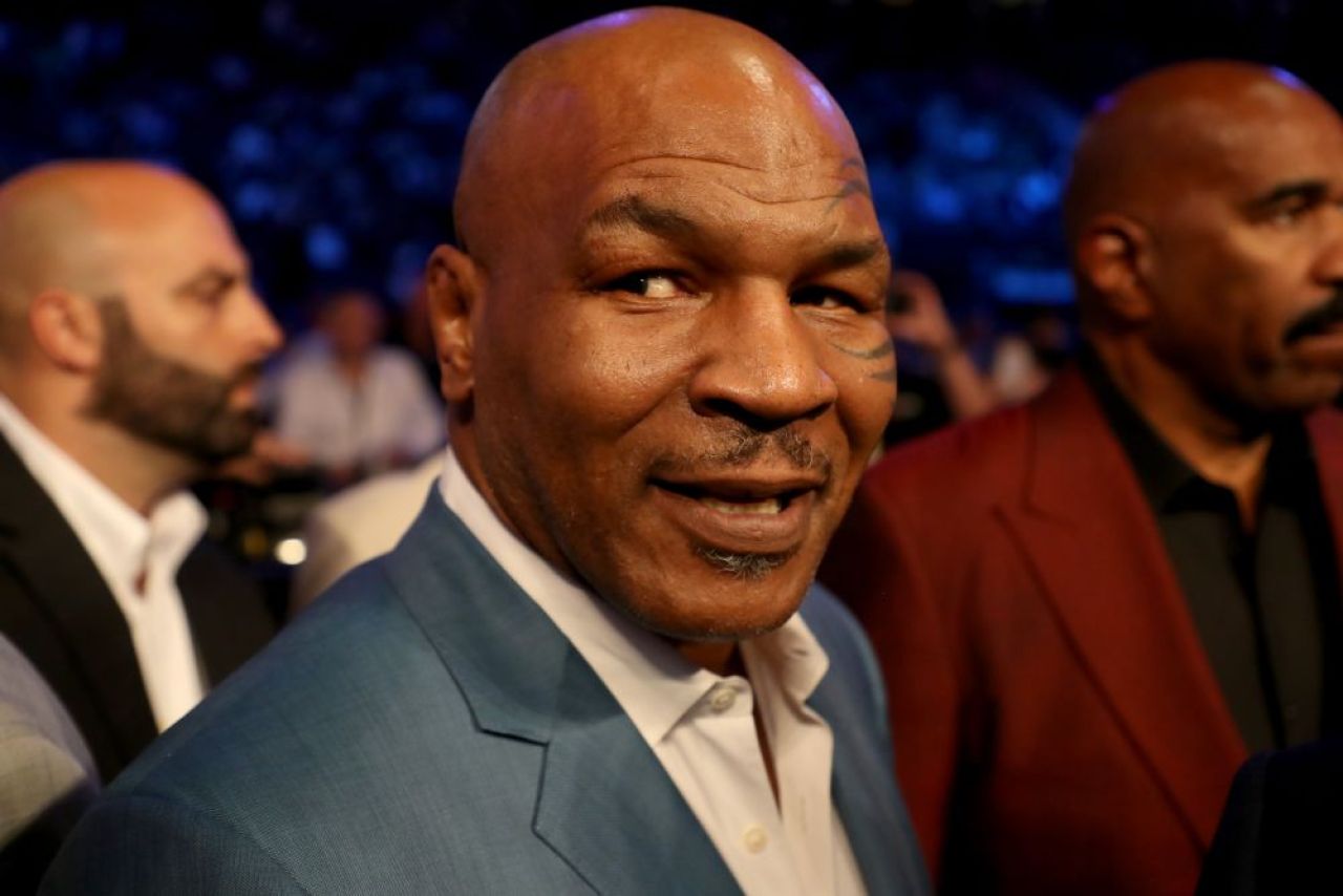 Faza săptămânii la Miami: un bodyguard „l-a arestat” pe Mike Tyson, în timpul meciului Azarenka - Putintseva_2