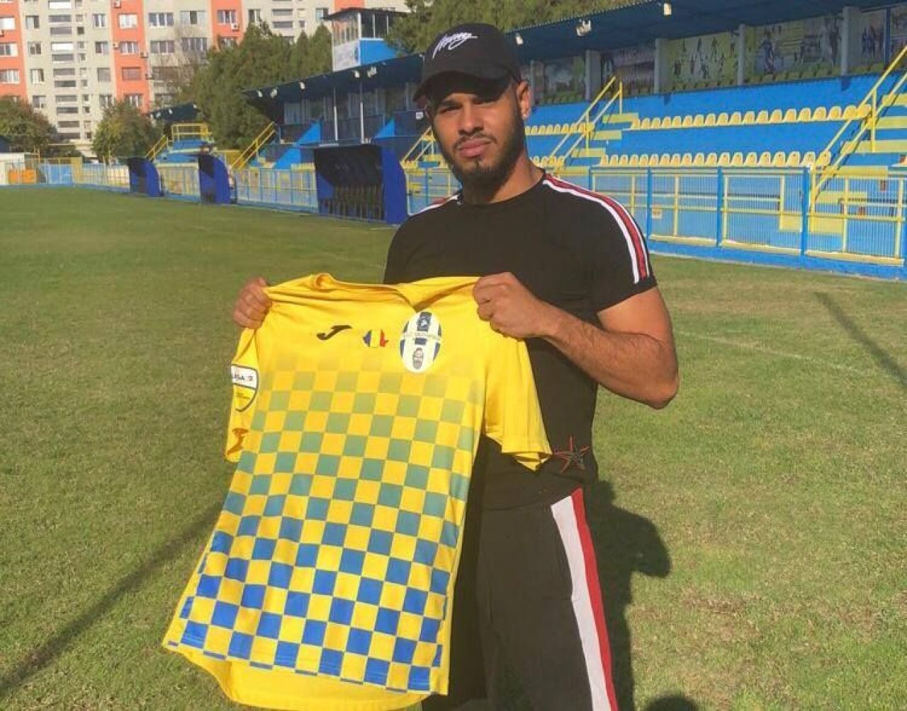 A crescut in IMPERIUL lui PSG si a jucat langa un campion mondial, acum a ajuns in Romania si vrea ca FCSB si CFR sa puna ochii pe el_3
