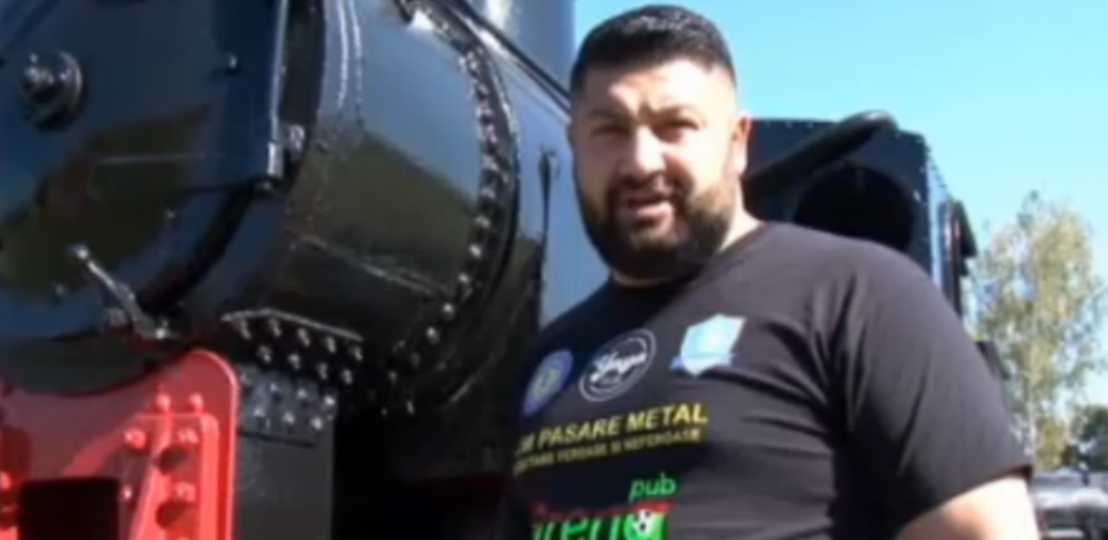 Locomotiva e triplu campion al Romaniei la box! Rusalin lupta in gala cu Morosanu, in direct la PRO TV