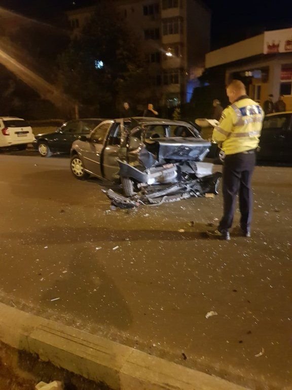 Accident grav la Ploiesti in care a fost implicat fiul lui Leonard Doroftei! Un tanar a ajuns la spital_2