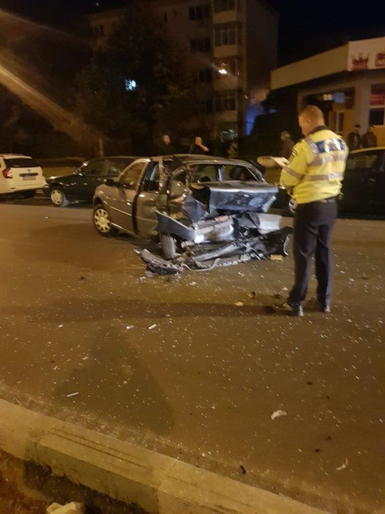 Accident grav la Ploiesti in care a fost implicat fiul lui Leonard Doroftei! Un tanar a ajuns la spital_2