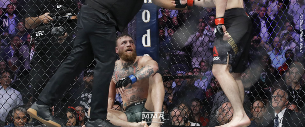Hai sa vorbim acum! Vorbeste! A fost publicat clipul cu dialogul dintre Khabib si McGregor din timpul luptei anului! Ce i-a zis