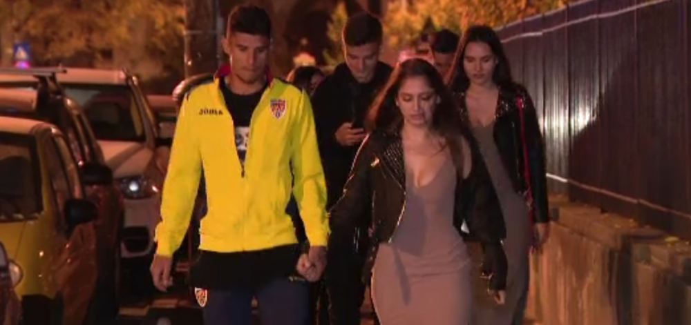 ROMANIA U21 LA EURO 2019 | N-au venit singuri la petrecere! NEBUNIA a continuat in oras! Cum au petrecut jucatorii nationalei U21 dupa calificare