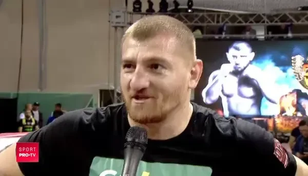 VIDEO EMOTIONANT | Morosanu, in lacrimi dupa ce L-A DISTRUS pe turcul Ozer: si-a anuntat retragerea! Unde va avea loc ultima gala