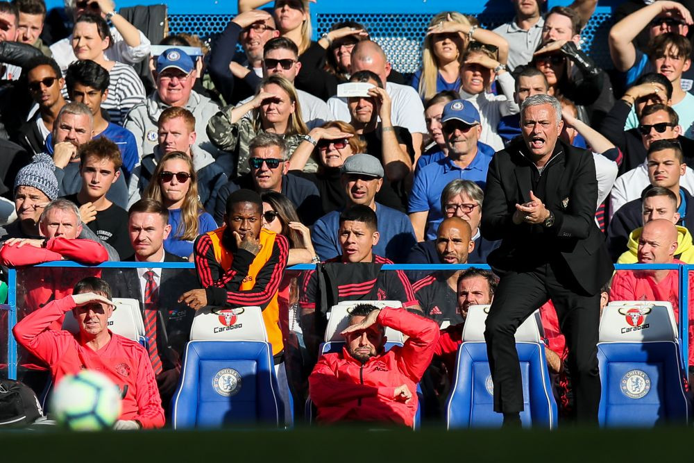 Scene NERVOASE! Mourinho si-a iesit din minti in momentul in care United a fost egalata in minutul 90+6 si a fost placat de stewarzi