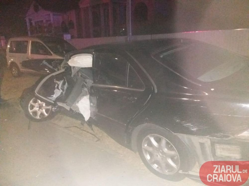 Nepotul lui Ilie Balaci, implicat intr-un accident teribil! Sunt 4 raniti | FOTO_2