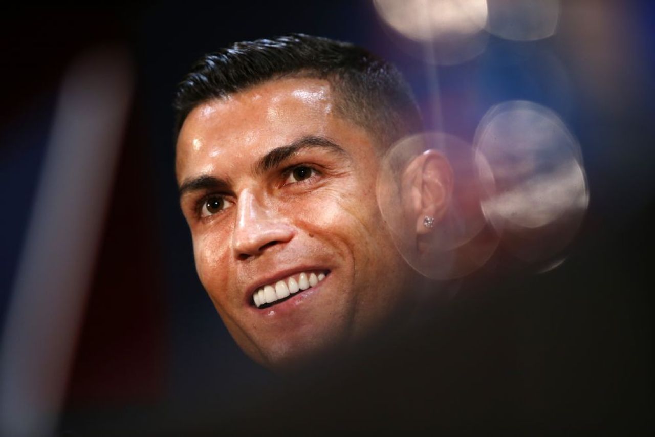 Cristiano Ronaldo, STRALUCITOR la conferinta de presa de la Manchester! Bijuteria de 2 milioane de euro purtata de portughez | FOTO_1
