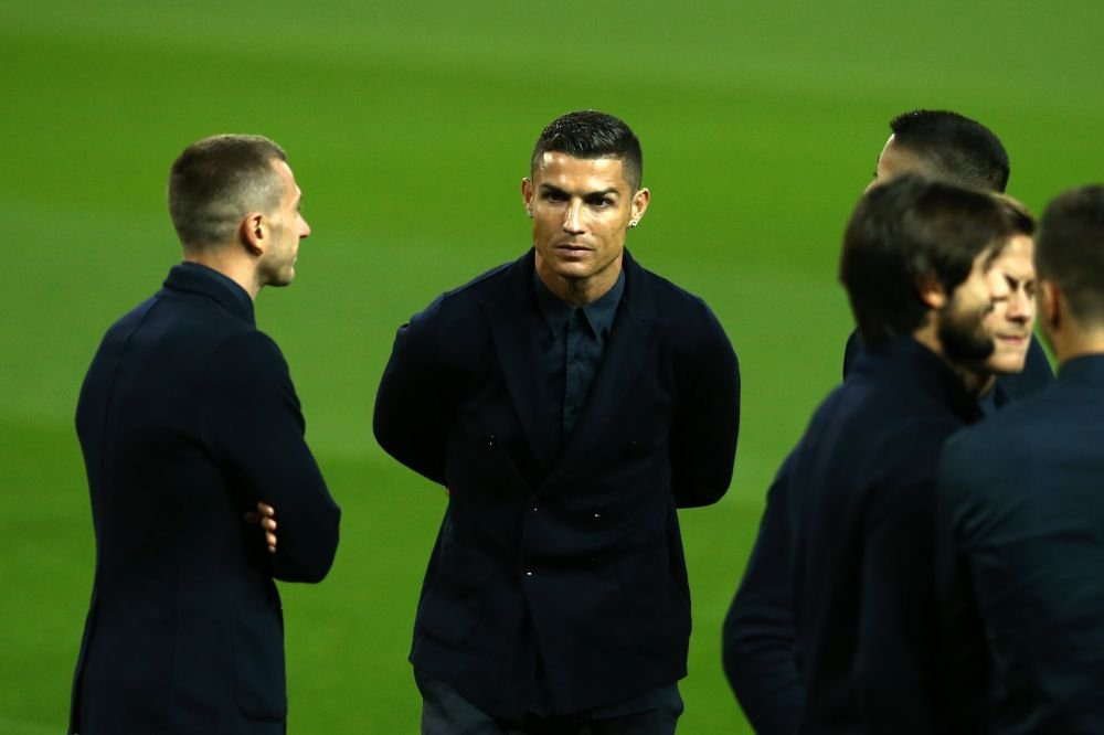 MANCHESTER UNITED - JUVENTUS 0-1 | Ronaldo pleaca victorios de pe Old Trafford, dupa ce i-a pasat decisiv lui Dybala. Suporterii lui United au cerut demisia lui Mourinho_2
