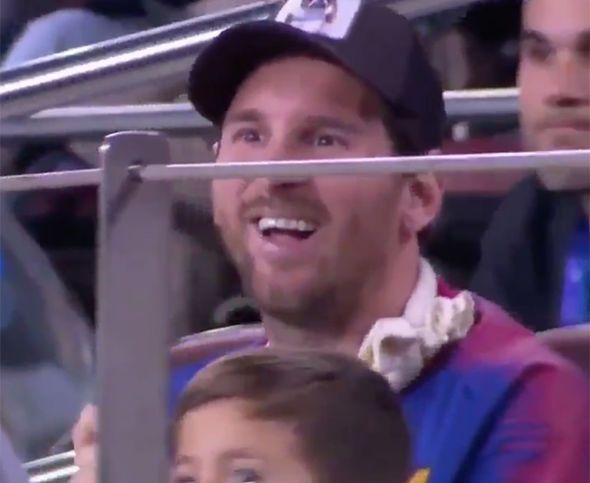 FAZA SERII in Champions League: Brozovic s-a aruncat SUB zid si i-a furat golul lui Suarez. Reactia lui Messi :)_2