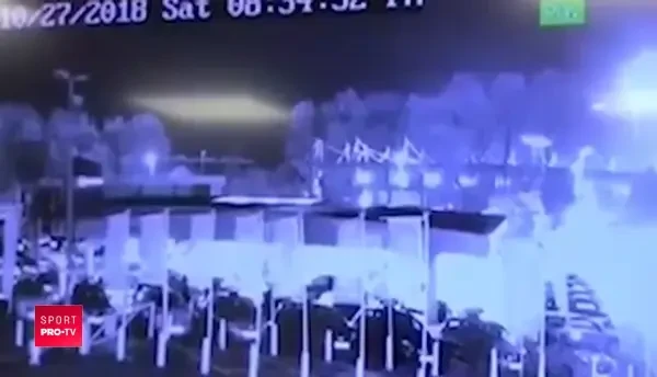 Momentul in care elicopterul in care se afla patronul lui Leicester EXPLODEAZA. Faza a fost surprinsa de camere. VIDEO